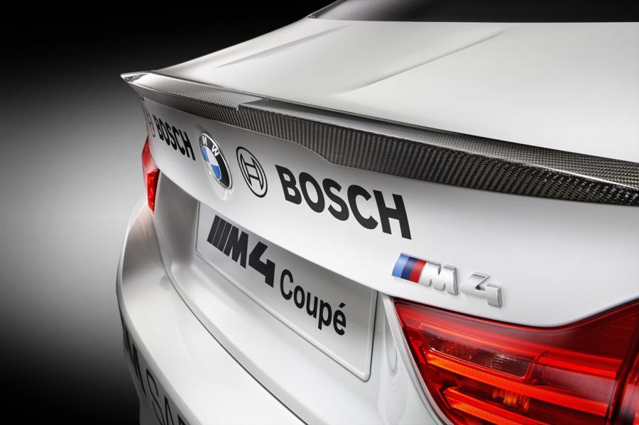  BMW M4 Coupe DTM Safety Car 2014 года  (фото 7 из 11)
